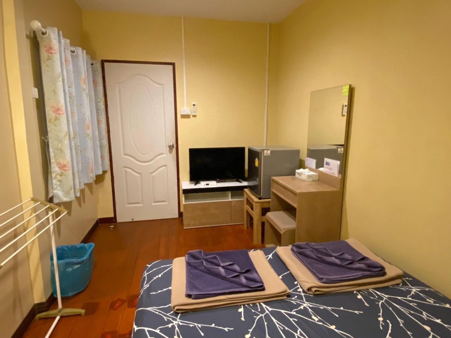 Anya House Vandrarhem Thongsala Exteriör bild